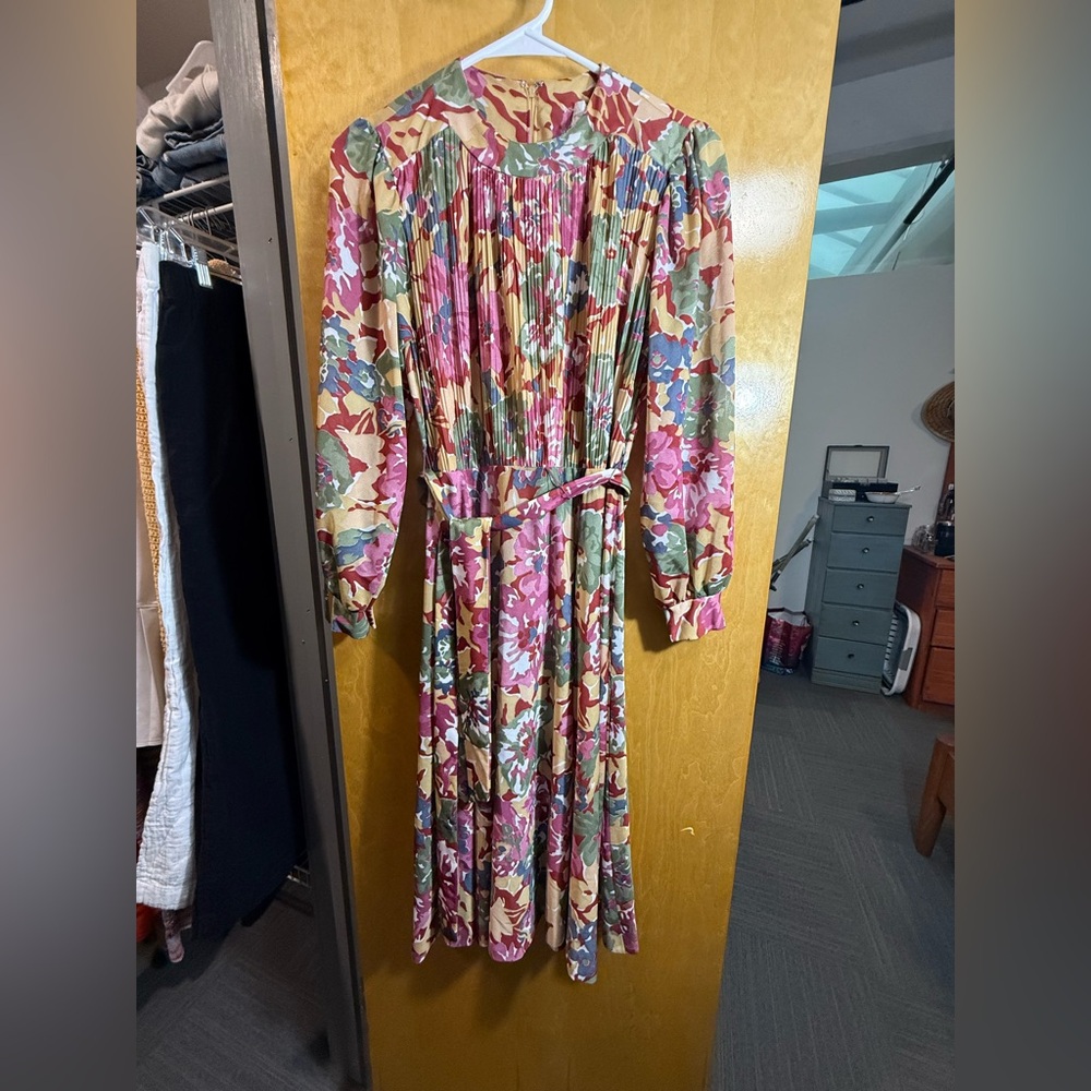 VINTAGE Ruched Dress with Bishop Sleeves